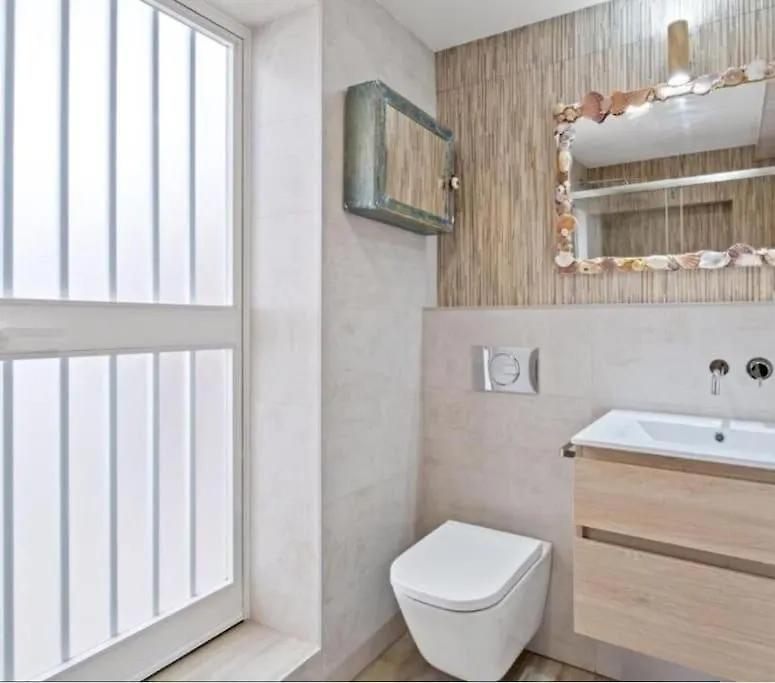 Malaga Beach House Daire